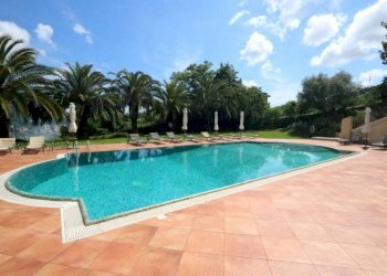 Piscina - Quadrilocale via Antonietta Massuccone Mazzini, Genova (zona Bolzaneto) - foto 42