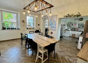 SALA DA PRANZO - Villa a Schiera strada Barazzetto Vandorno, 75, Biella - foto 1