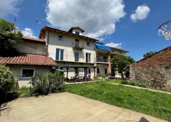 FACCIATA - Villa a Schiera strada Barazzetto Vandorno, 75, Biella - foto 3