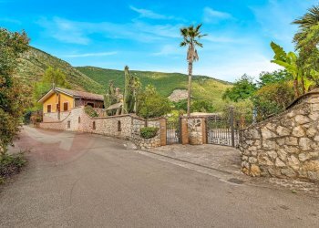 Hotel - Accommodation facility Via Capodacqua, Castrocielo - photo 14