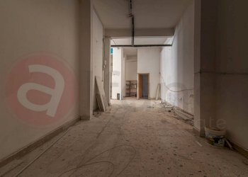 Locale Commerciale Via Gregorio Antonelli, Terracina - foto 16