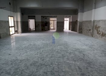 Locale Commerciale Piazza Grande 4, Livorno - foto 1