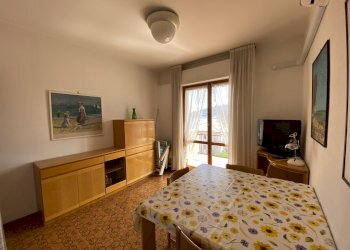 image00021.jpeg - Appartamento Largo Parodi 2, San Bartolomeo al Mare - foto 4