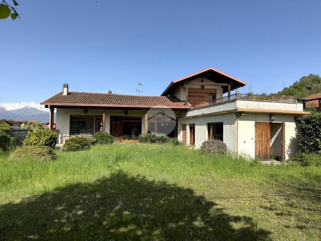Independent house Via Camillo Benso di Cavour, Bollengo - photo 1