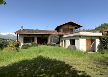 Independent house Via Camillo Benso di Cavour, Bollengo - photo 1