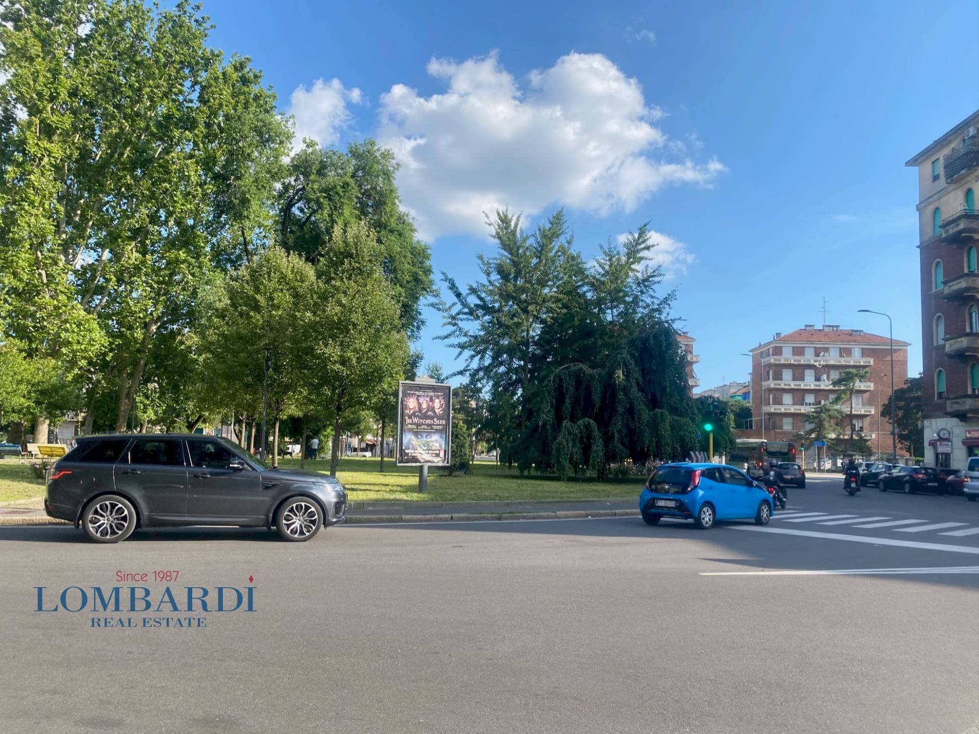 Shop Piazza Guglielmo Miani, Milano - photo 2