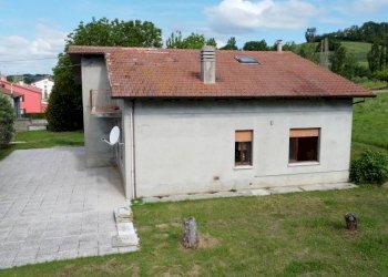 Facciata - Villa strada di Carpaneto, Pesaro - foto 11