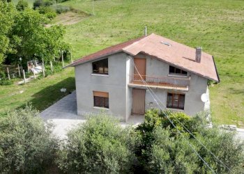 Facciata - Villa strada di Carpaneto, Pesaro - photo 19