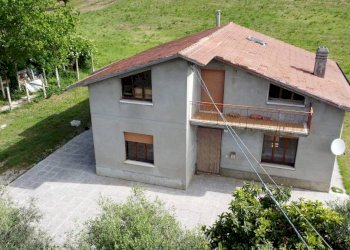 Facciata - Villa strada di Carpaneto, Pesaro - photo 20