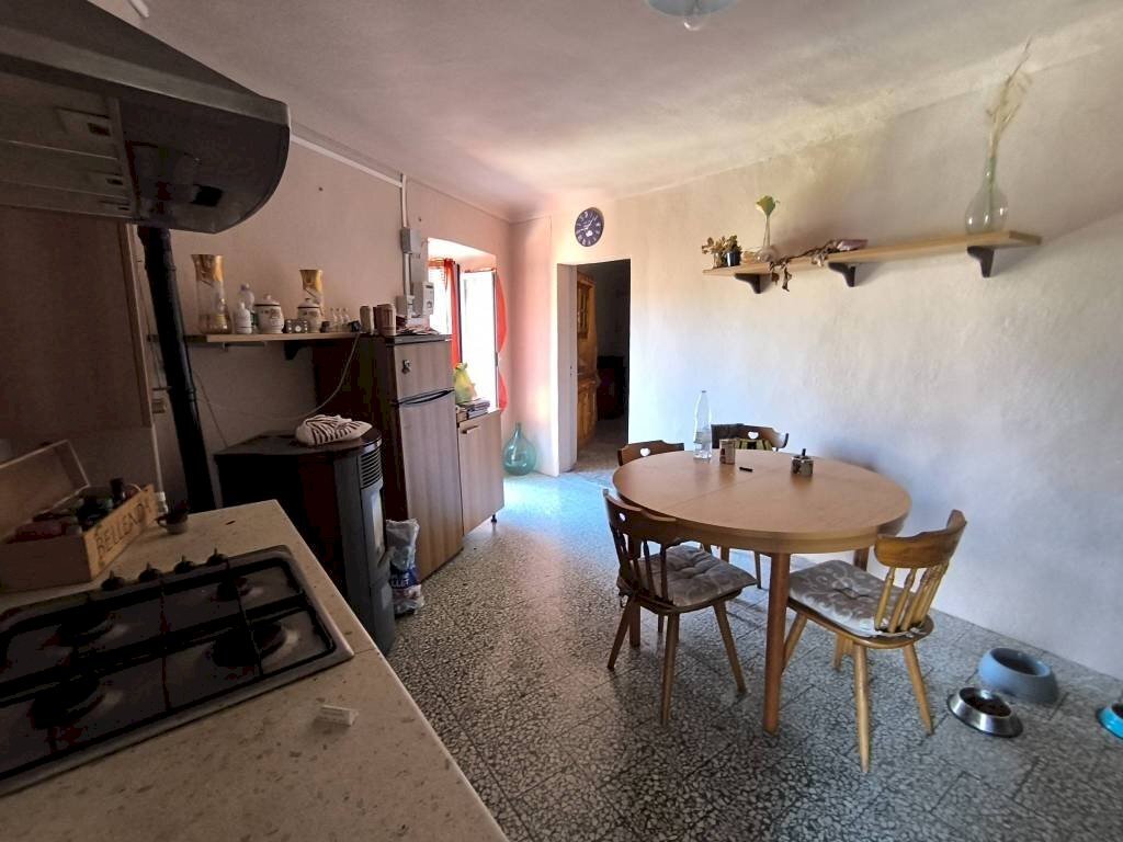 Cucina - Quadrilocale via 20 Settembre, Niella Tanaro - foto 1