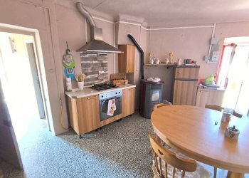 Cucina - Quadrilocale via 20 Settembre, Niella Tanaro - foto 2