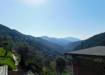 Vista - Casa indipendente via Serro Antico, Avegno - foto 2