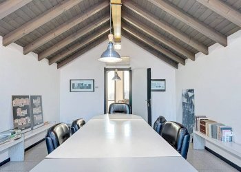 Salone - Ufficio via Monte Rosa, 1, Venegono Superiore - foto 14