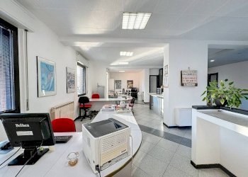 Interno non residenziale - Ufficio via Monte Rosa, 1, Venegono Superiore - foto 16