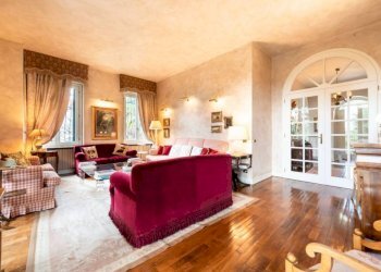 soggiorno - Villa via Gioacchino Rossini, 6, Venegono Superiore - foto 6