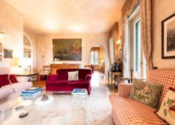 soggiorno - Villa via Gioacchino Rossini, 6, Venegono Superiore - foto 9