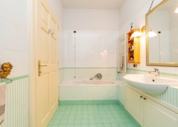 bagno - Villa via Gioacchino Rossini, 6, Venegono Superiore - foto 30