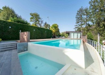 Piscina - Villa via Gioacchino Rossini, 6, Venegono Superiore - foto 37