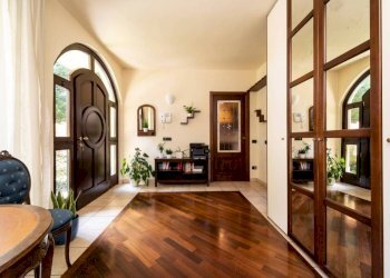 ingresso - Villa via Salvo D'Acquisto, 15, Castiglione Olona - foto 3