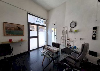66480964-bdec-406b-afff-c79ba5bc5bfa.jpg - Commercial Premises Via XX Settembre 3, Sarzana - photo 1