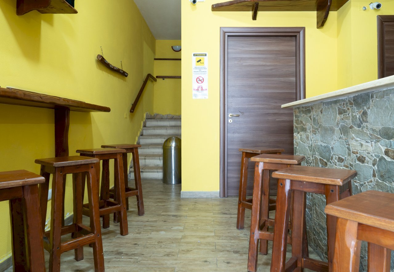 DSC02910.jpg - Commercial Premises Uta - photo 1