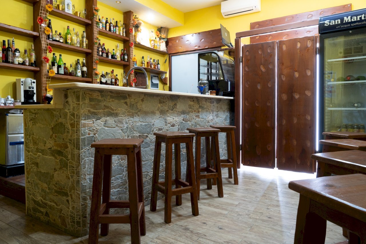 DSC02913.jpg - Commercial Premises Uta - photo 3