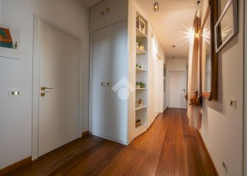 Four-room apartment Cassina De' Pecchi, Cassina de' Pecchi - photo 9