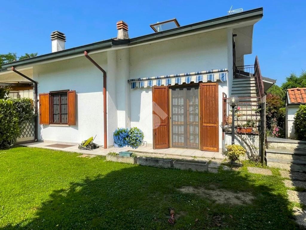 Portion of a house Via Giacomo Puccini, Basiano - photo 1