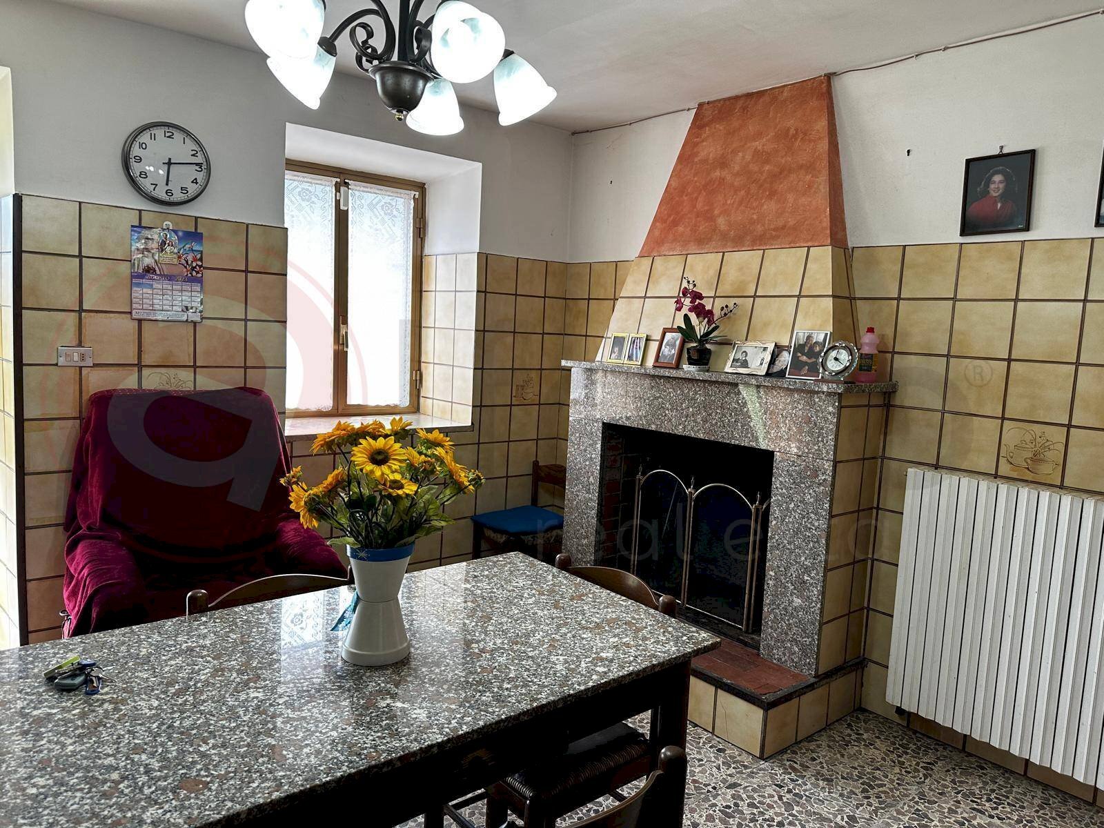 Casa indipendente Via Borgo San Nicola, Pastena - foto 2