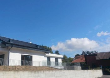 Facciata - Villa via Miogni, Varese - foto 13