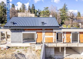 Facciata - Villa via Miogni, Varese - foto 17