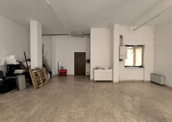 Box auto - Negozio via Govone Rosa, Mondovì - foto 14