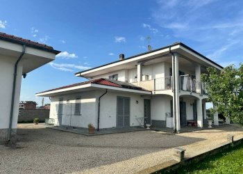 Facciata - Villa via Cuneo, Carmagnola - foto 6