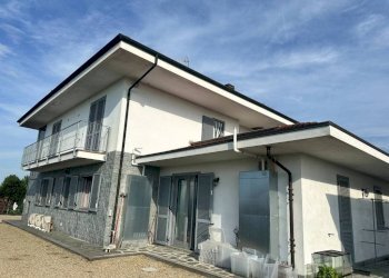 Facciata - Villa via Cuneo, Carmagnola - foto 9