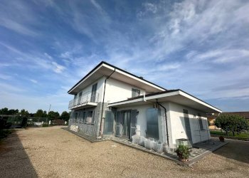 Facciata - Villa via Cuneo, Carmagnola - foto 11