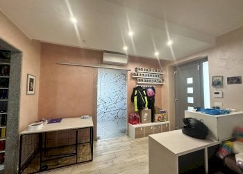 Stanza arredata - Villa via Cuneo, Carmagnola - foto 23