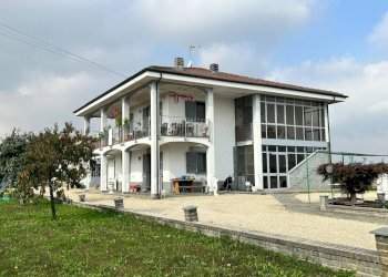Facciata - Villa via Cuneo, Carmagnola - foto 37