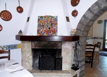 camino - Shop via Roma, 131, Buseto Palizzolo - photo 9