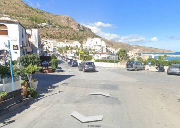 Zona - Negozio piazza Petrolo, Castellammare del Golfo - foto 1