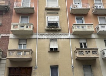 ESTERNO.jpg - Appartamento Via Raffaele Cadorna 38, Torino - foto 1