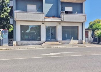 6.jpg - Locale Commerciale Via Cervese 1332, Cesena - foto 1