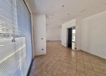 15.jpg - Locale Commerciale Via Cervese 1332, Cesena - foto 8