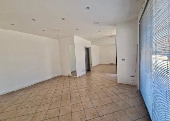 17.jpg - Locale Commerciale Via Cervese 1332, Cesena - foto 10