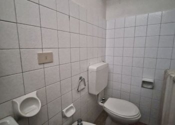 8.jpg - Locale Commerciale Via Cervese 1332, Cesena - foto 12