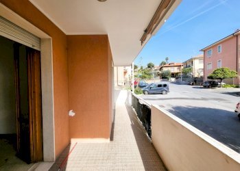 10.jpg - Two-room apartment Via Vione 4, San Bartolomeo al Mare - photo 14