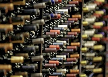 la-piola-sabauda-cantina.jpg - Restaurant Via Francesco Sforza 21, Milano - photo 7