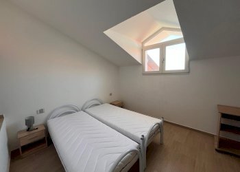 Three-room apartment Sanremo - photo 9