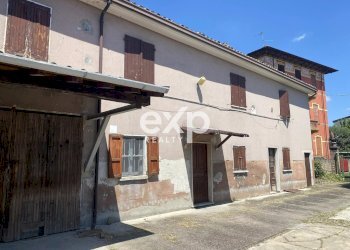 Casa indipendente Via Cerreto Superiore, n., Casteggio - foto 2