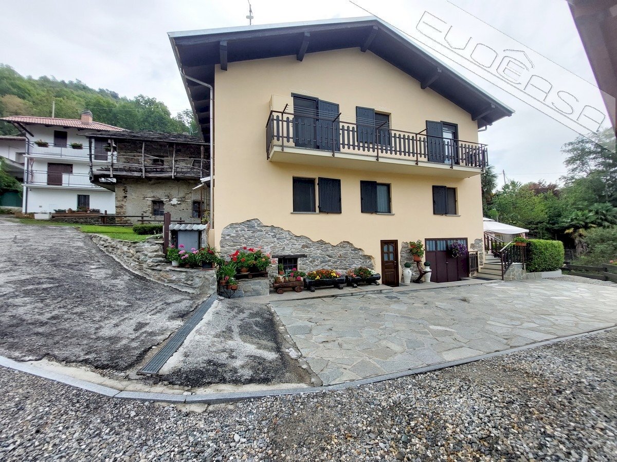 Semi-detached house Borgata Bernard , Pinasca - photo 1
