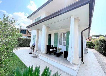 Villa Pietrasanta - foto 1